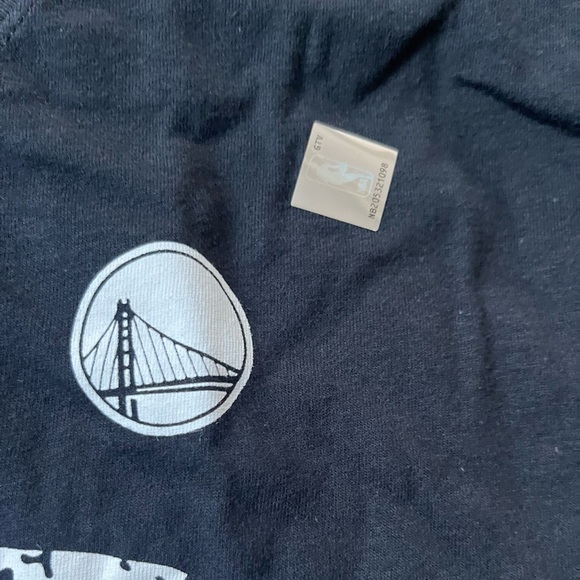 NBA Golden State Warriors 2022 Champions Nike Tee - Picture 4 of 5